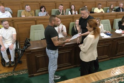 47 ветеранів на Волині отримали сертифікати на житло