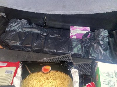 Вінницькі митники виявили приховані електронні сигарети у легковику Вінницькі митники виявили приховані електронні сигарети у легковику