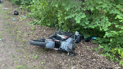 На Львівщині зіткнулися мотоцикл та скутер, обоє водіїв отримали травми На Львівщині зіткнулися мотоцикл та скутер, обоє водіїв отримали травми