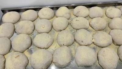 "Живий" хліб на заквасці: як на Полтавщині місцева облаштувала хлібну майстерню "Живий" хліб на заквасці: як на Полтавщині місцева облаштувала хлібну майстерню