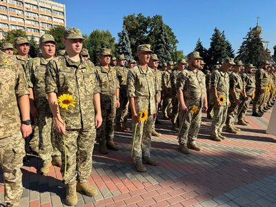 "Цього не можна забувати": у Черкасах вшанували загиблих захисників України "Цього не можна забувати": у Черкасах вшанували загиблих захисників України