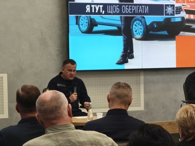 У Дніпрі презентували новий проєкт "Офіцер-рятувальник громади" У Дніпрі презентували новий проєкт "Офіцер-рятувальник громади"