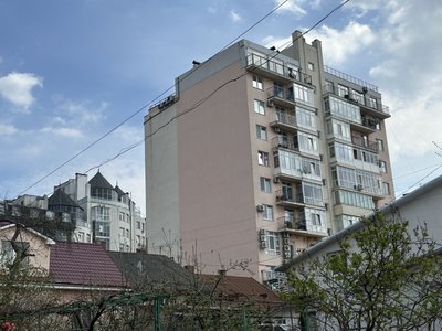 Будинок на вулиці Марка Черемшини Будинок на вулиці Марка Черемшини