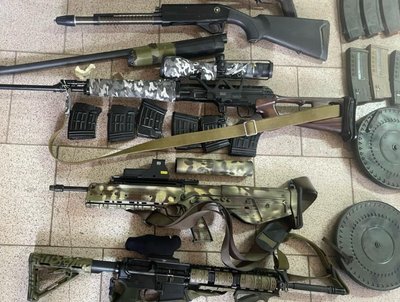На Львівщині за збут зброї та боєприпасів судитимуть батька та сина На Львівщині за збут зброї та боєприпасів судитимуть батька та сина