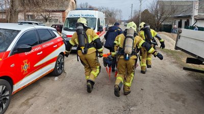 У Золотоноші на Черкащині горів будинок: чоловіка госпіталізували У Золотоноші на Черкащині горів будинок: чоловіка госпіталізували