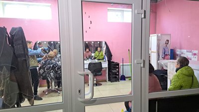 У Добропіллі відновили роботу перукарні Донецька область 26 березня 2025 рік У Добропіллі відновили роботу перукарні Донецька область 26 березня 2025 рік