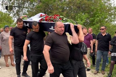 Захищав Україну з 2014 року: на Одещині провели в останню путь військового Захищав Україну з 2014 року: на Одещині провели в останню путь військового