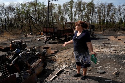Подвір’я Наталії повністю вигоріло, коли 2 вересня до Студенка дійшла лісова пожежа з Донеччини Подвір’я Наталії повністю вигоріло, коли 2 вересня до Студенка дійшла лісова пожежа з Донеччини