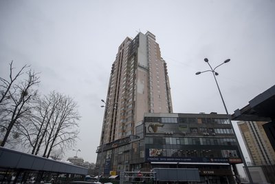 У Києві на Оболоні і Солом'янці завершують відновлення пошкоджених війною будинків У Києві на Оболоні і Солом'янці завершують відновлення пошкоджених війною будинків