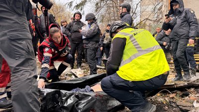 Загиблий внаслідок удару РФ по Салтівці Загиблий внаслідок удару РФ по Салтівці
