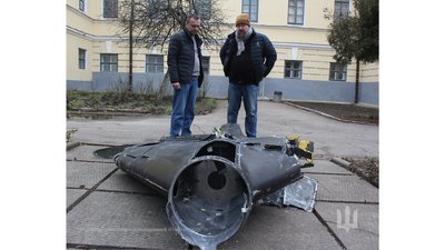 Збитий в області російський безпілотник буде експонатом у шкільному музеї Чернігова Збитий в області російський безпілотник буде експонатом у шкільному музеї Чернігова