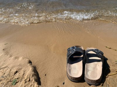 "Вода нагадує наше Азовське море". Блакитні озера на Дніпропетровщині як місце для відпочинку: що там є та як дістатися "Вода нагадує наше Азовське море". Блакитні озера на Дніпропетровщині як місце для відпочинку: що там є та як дістатися
