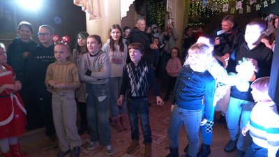 "Прагнемо подарувати дітям радість". У Херсоні відкрили приймальню різдвяного чарівника "Прагнемо подарувати дітям радість". У Херсоні відкрили приймальню різдвяного чарівника