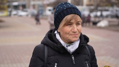 "Стоїмо і віримо, що наші повернуться": у Хмельницькому відбулася 132 акція "Поверніть Героїв з полону" "Стоїмо і віримо, що наші повернуться": у Хмельницькому відбулася 132 акція "Поверніть Героїв з полону"