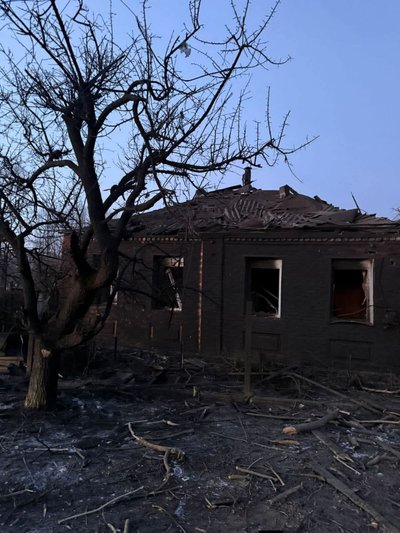 Окупанти скинули КАБи на Словʼянськ: загинуло подружжя, їхній син поранений Окупанти скинули КАБи на Словʼянськ: загинуло подружжя, їхній син поранений