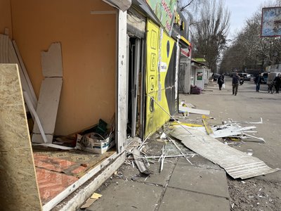 "Хотів його вбити". Очевидці розповіли, як російський дрон ганявся за велосипедистом у Херсоні