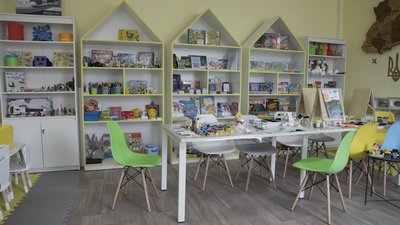 Лего-конструювання, арттерапія та пісочна анімація: на Вінниччині для дітей, постраждалих від війни, працює центр "Твій" Лего-конструювання, арттерапія та пісочна анімація: на Вінниччині для дітей, постраждалих від війни, працює центр "Твій"