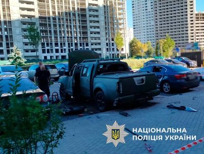 Вибух у Києві: у Подільському районі підірвали автівку Вибух у Києві: у Подільському районі підірвали автівку