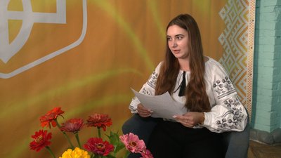 Весільний обряд "Читання корони": як його проводять на Рівненщині Весільний обряд "Читання корони": як його проводять на Рівненщині