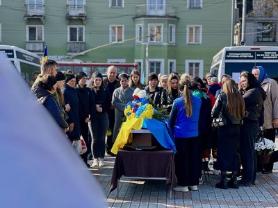 З бійцями Олександром Нагайцем, Павлом Кузьмичем та Антоном Кравченком попрощалися у Рівному З бійцями Олександром Нагайцем, Павлом Кузьмичем та Антоном Кравченком попрощалися у Рівному