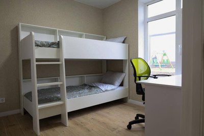 Прихисток для людей, що втратили дім через війну: на Київщині офіційно відкрили "Містечко Хансена" Прихисток для людей, що втратили дім через війну: на Київщині офіційно відкрили "Містечко Хансена"