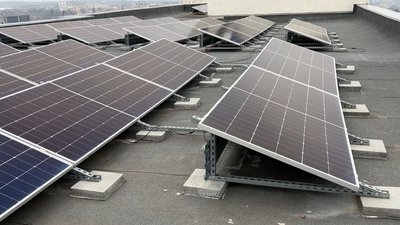 Економить гроші: на Черкащині співвласникам будинків можуть компенсувати гроші за сонячну станцію Економить гроші: на Черкащині співвласникам будинків можуть компенсувати гроші за сонячну станцію