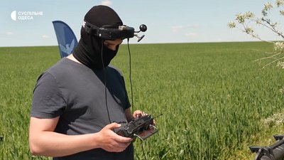 До 9 кг навантаження і 150 км/год: на Одещині випробували новий БпЛА "Бебрадрон" До 9 кг навантаження і 150 км/год: на Одещині випробували новий БпЛА "Бебрадрон"