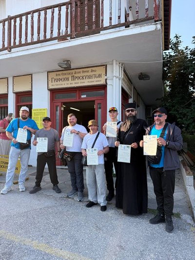 Четверо ветеранів з Житомира відвідали Святу Гору Афон Четверо ветеранів з Житомира відвідали Святу Гору Афон