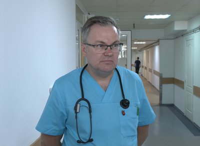 "Втрачають свідомість прямо на вулиці": як аномальна спека впливає на жителів Дніпропетровщини. Поради лікарів "Втрачають свідомість прямо на вулиці": як аномальна спека впливає на жителів Дніпропетровщини. Поради лікарів