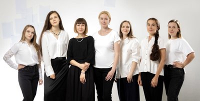 Команда видавництва "Ще одну сторінку" Команда видавництва "Ще одну сторінку"