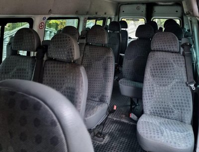 Закарпатським прикордонникам благодійник подарував мікроавтобус Закарпатським прикордонникам благодійник подарував мікроавтобус
