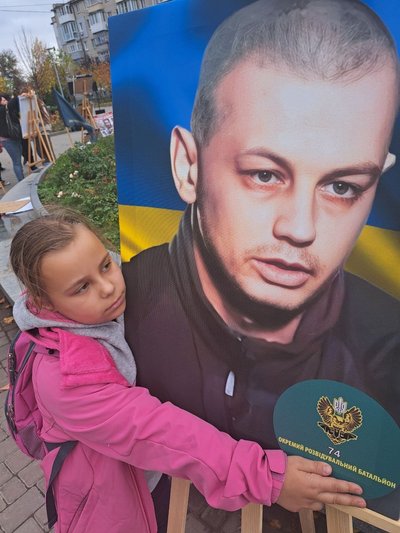 Засудили до 24 років ув’язнення: інтерв’ю з дружиною військовополоненого з міста Самар на Дніпропетровщині Засудили до 24 років ув’язнення: інтерв’ю з дружиною військовополоненого з міста Самар на Дніпропетровщині