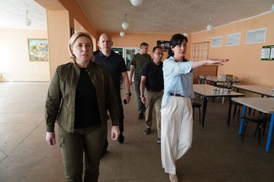Після розмови у Києві: скільки топчиновників приїхали на Донеччину після заяви Зеленського Після розмови у Києві: скільки топчиновників приїхали на Донеччину після заяви Зеленського