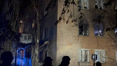 Є пошкодження у гуртожитку: в ніч на 4 травня росіяни атакували Черкаси дронами Є пошкодження у гуртожитку: в ніч на 4 травня росіяни атакували Черкаси дронами