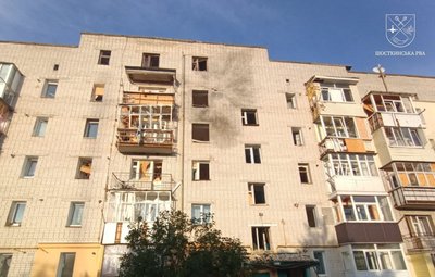 РФ вдарила по багатопверхівці в Глухові РФ вдарила по багатопверхівці в Глухові