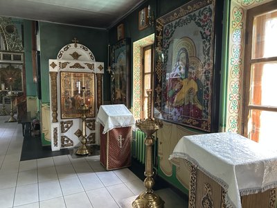 Свято-Троїцький храм у Кременчуці офіційно перейшов до ПЦУ: представники УПЦ ставлять бетонні блоки Свято-Троїцький храм у Кременчуці офіційно перейшов до ПЦУ: представники УПЦ ставлять бетонні блоки