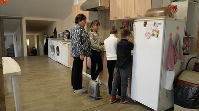 "Серцем — вони мені батьки": як дитячі будинки сімейного типу повернули життя у село на Черкащині "Серцем — вони мені батьки": як дитячі будинки сімейного типу повернули життя у село на Черкащині