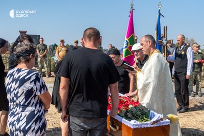 Захищав Україну до кінця: в Одесі попрощалися з прикордонником Денисом Качуркою
