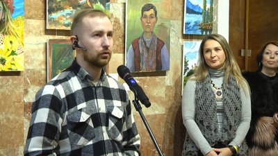Володимир Симанишин втратив на війні кисті обох рук та почав малювати, жовтень 2025 року, Хмельницький Володимир Симанишин втратив на війні кисті обох рук та почав малювати, жовтень 2025 року, Хмельницький