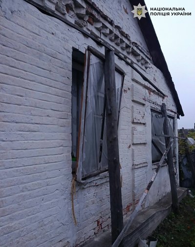На Київщині за добу через атаки РФ поранені четверо людей, пошкоджені будинки та авто На Київщині за добу через атаки РФ поранені четверо людей, пошкоджені будинки та авто