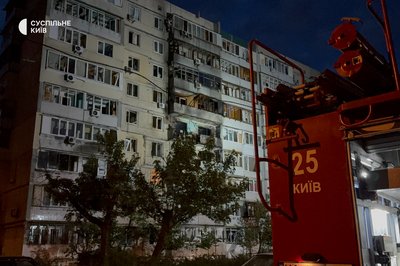 Згорілі квартири, вибиті вікна та пошкоджені авто: як мешканці Оболоні пережили ніч