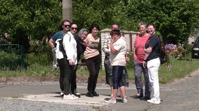 "Спати в протигазах треба?": жителі села на Рівненщині скаржаться на запах ацетону від заводу "Спати в протигазах треба?": жителі села на Рівненщині скаржаться на запах ацетону від заводу