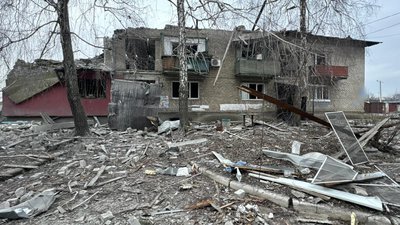 Майже мільйон: скільки ударів армія РФ завдала по Донеччині протягом третього року повномасштабного вторгнення Майже мільйон: скільки ударів армія РФ завдала по Донеччині протягом третього року повномасштабного вторгнення