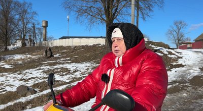 “Він згнив повністю”: аварійний понтонний міст щодня доводиться долати жителям сіл на Рівненщині “Він згнив повністю”: аварійний понтонний міст щодня доводиться долати жителям сіл на Рівненщині