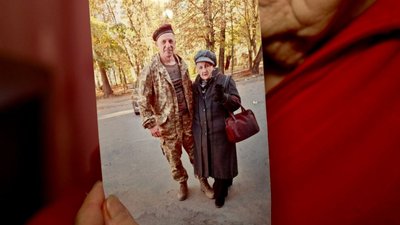 мати і син, матір війського, син на війні мати і син, матір війського, син на війні
