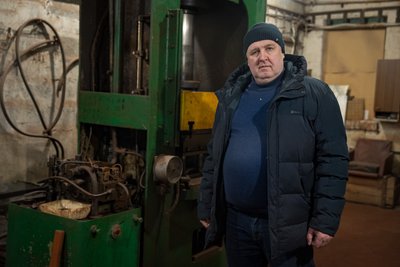 "Наш світ — це суцільна темрява": як у Дніпрі працює підприємство українського товариства сліпих "Наш світ — це суцільна темрява": як у Дніпрі працює підприємство українського товариства сліпих