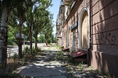 Два обличчя Херсона. Місто, яке живе попри війну — у фото за тиждень