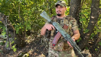 Військовослужбовець Луганського прикордонного загону бригади "Помста" Іван "Чорний" Донецька область Військовослужбовець Луганського прикордонного загону бригади "Помста" Іван "Чорний" Донецька область