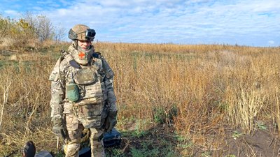 Пошуковий загон "Плацдарм" загиблий останки тіло військовий армії РФ керівник пошукового загону "Плацдарм" Олексій Юков Долина Донецька область 22 жовтня 2024 рік Пошуковий загон "Плацдарм" загиблий останки тіло військовий армії РФ керівник пошукового загону "Плацдарм" Олексій Юков Долина Донецька область 22 жовтня 2024 рік