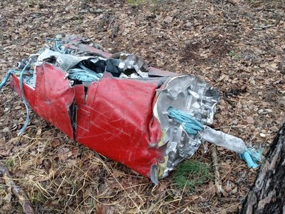 У громаді на Житомирщині знайшли уламки ракет армії РФ, які впали під час ракетної атаки У громаді на Житомирщині знайшли уламки ракет армії РФ, які впали під час ракетної атаки